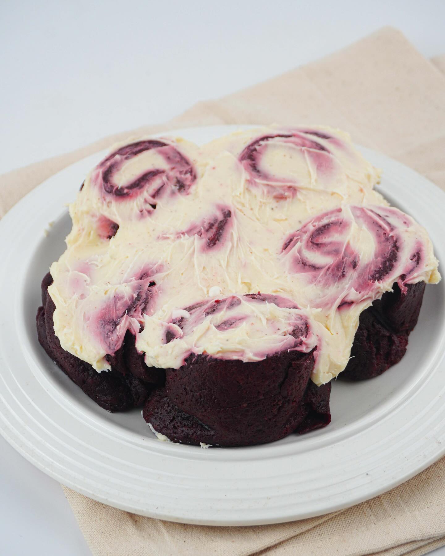 Protein White Chocolate Red Velvet Cinnamon